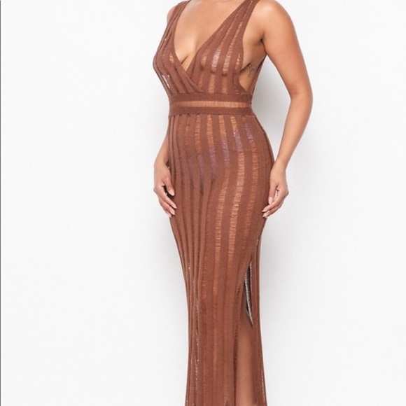 Dresses & Skirts - Sheer mocha dress with side split great with swimwear